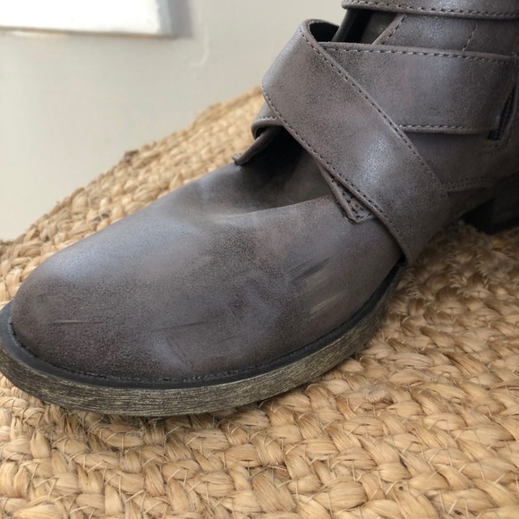 MIA brand buckled ankle boots - Picture 6 of 10